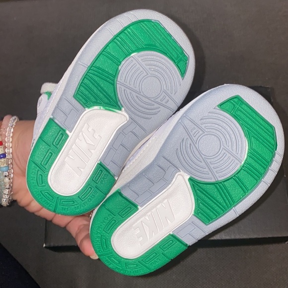 Jordan 2 Retro - Picture 3 of 5